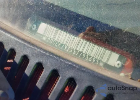 2003 Chevrolet Silverado 1500 Ls из США, поврежденный, VIN 2GCEK19T531193693